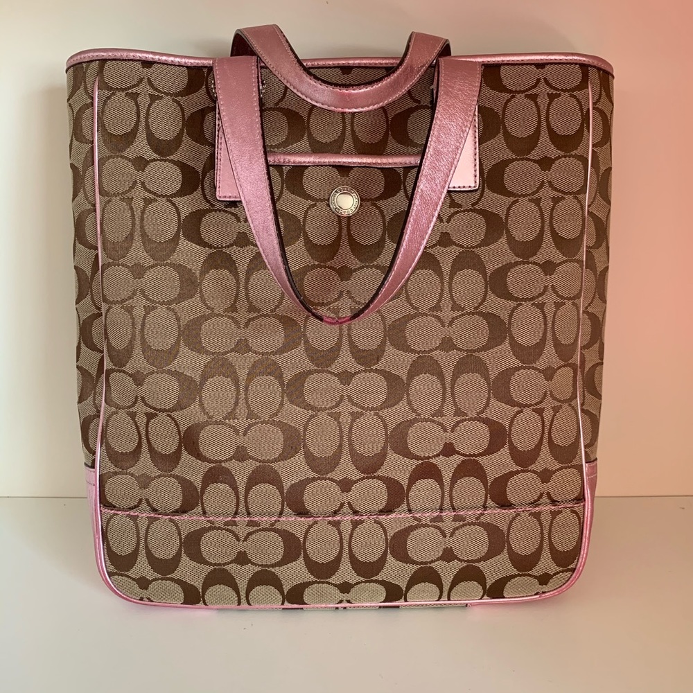 Vintage Coach Extra large pink tote - Picture 15 of 15